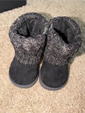 Kids Cozy Black Knit Cuff Winter Boots